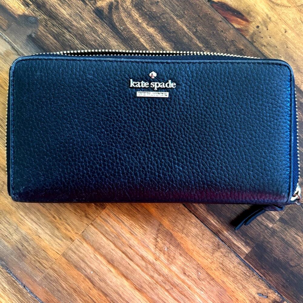 Kate Spade New York Black Leather Wallet Card Holder Classic Stripe $189